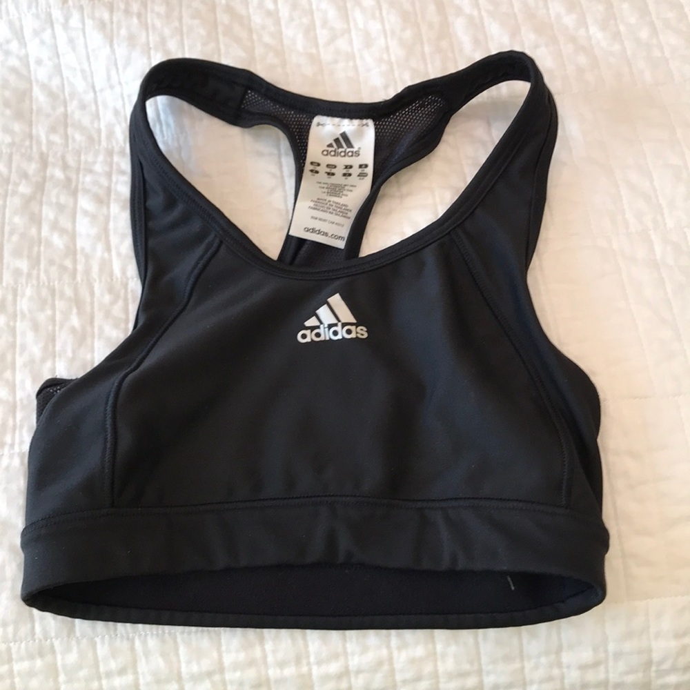 sports bra